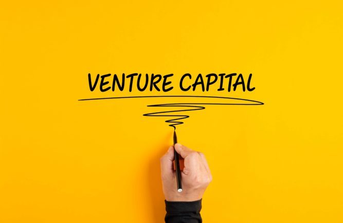Fundraising During a Venture Capital Slowdown Image